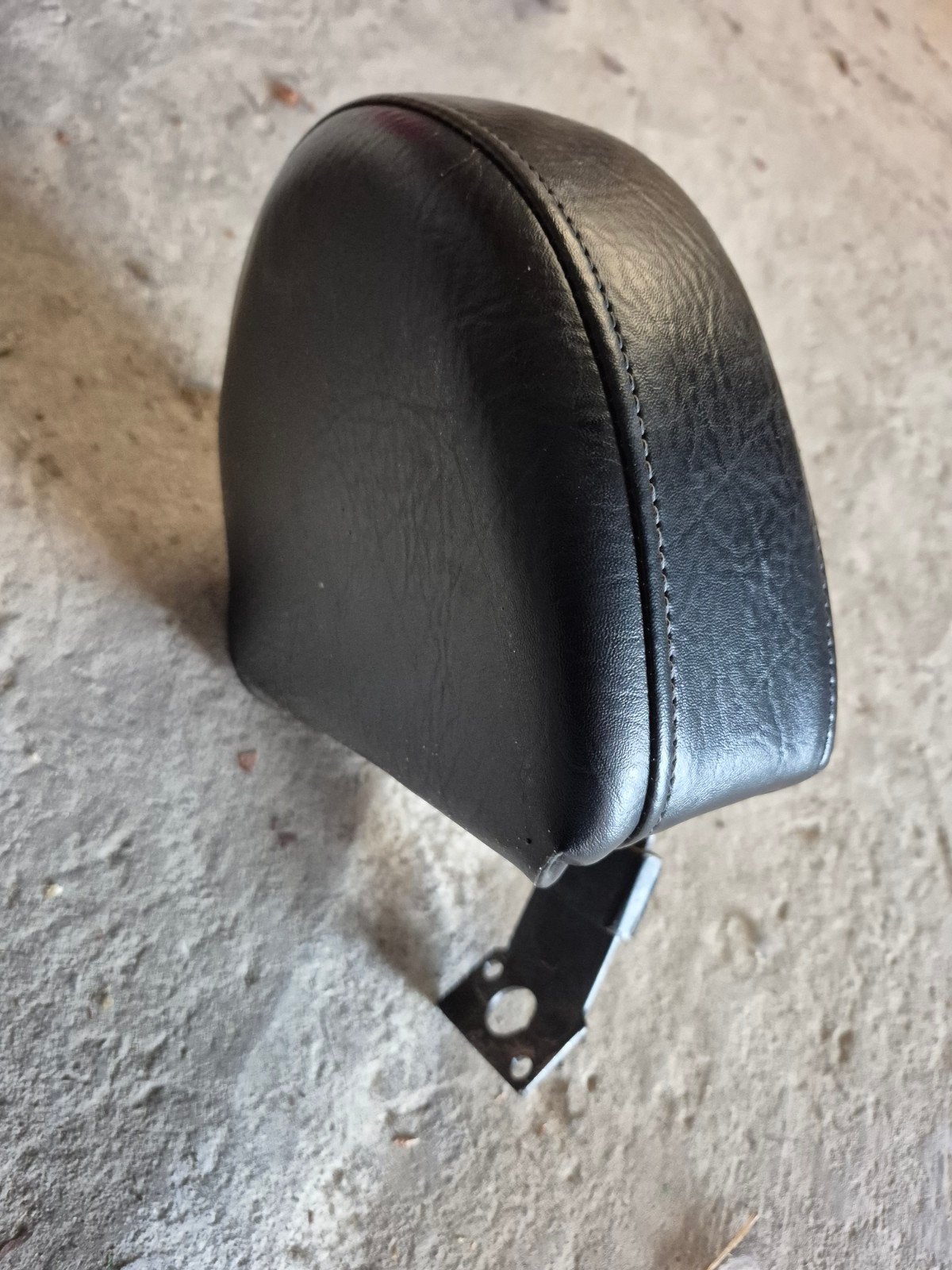 Suzuki intruder vzr 1800 rug steun chauffeur., Particulier