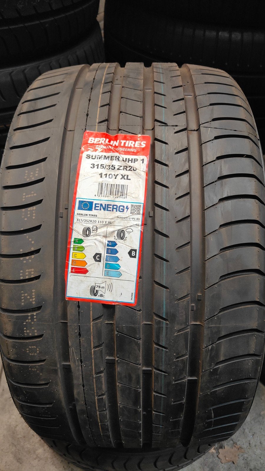 315/35r20 110y xl 100€ par pièce avec assemblage, Enlèvement ou Envoi