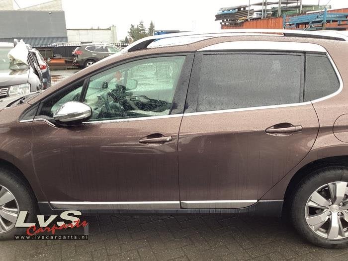 Portier 4Deurs links-voor van een Peugeot 2008 (ETV), Gebruikt, -, Deur, -