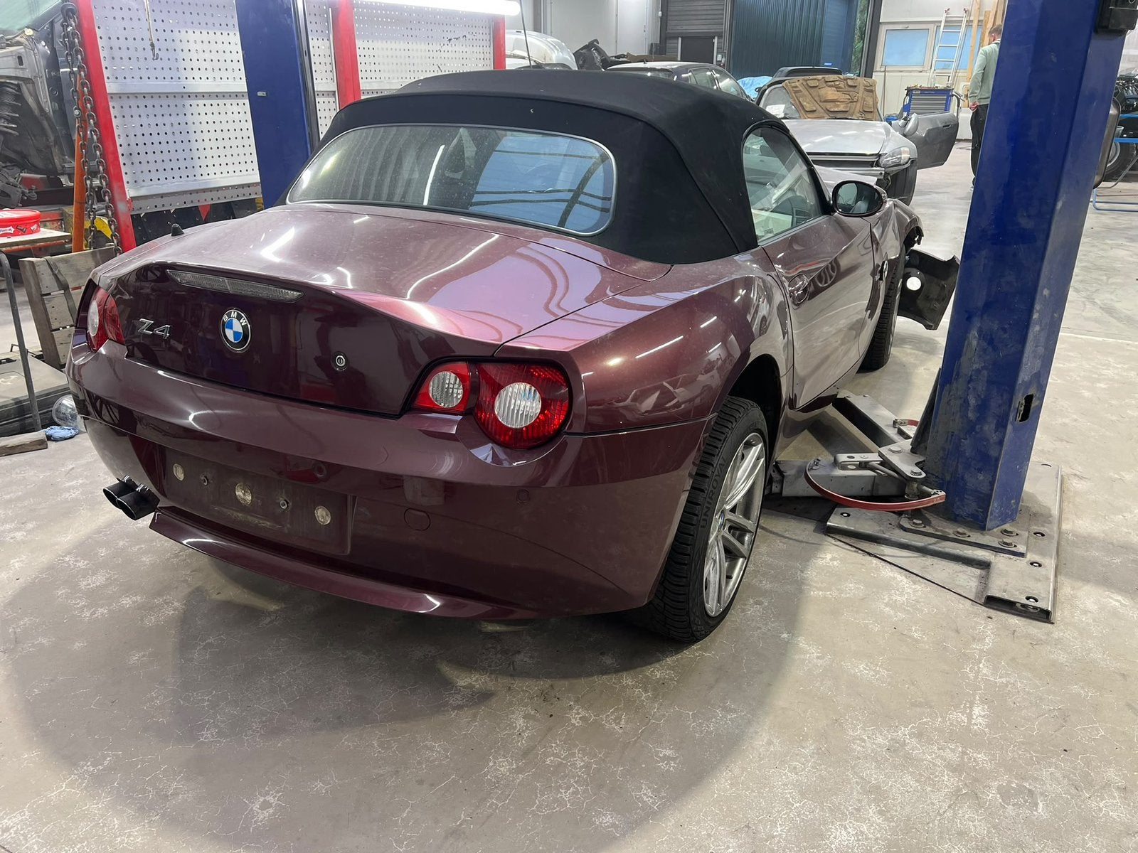 BMW Z4 2,5ess 2004 140000km accidente moteur ok, Autos, Achat, ABS, Entreprise, Boîte manuelle