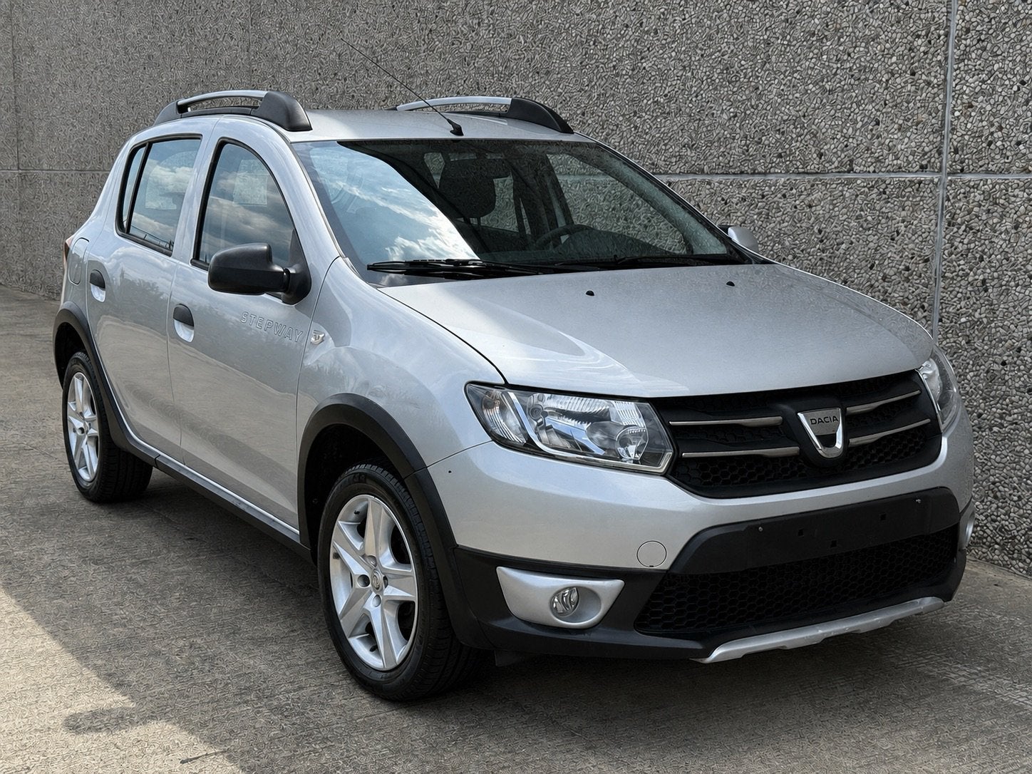 Dacia Sandero 1.5dci Airco Navi Cruis/C 74.000km Carpass, Auto's, Dacia, Bedrijf, Sandero Stepway, Te koop, Handgeschakeld