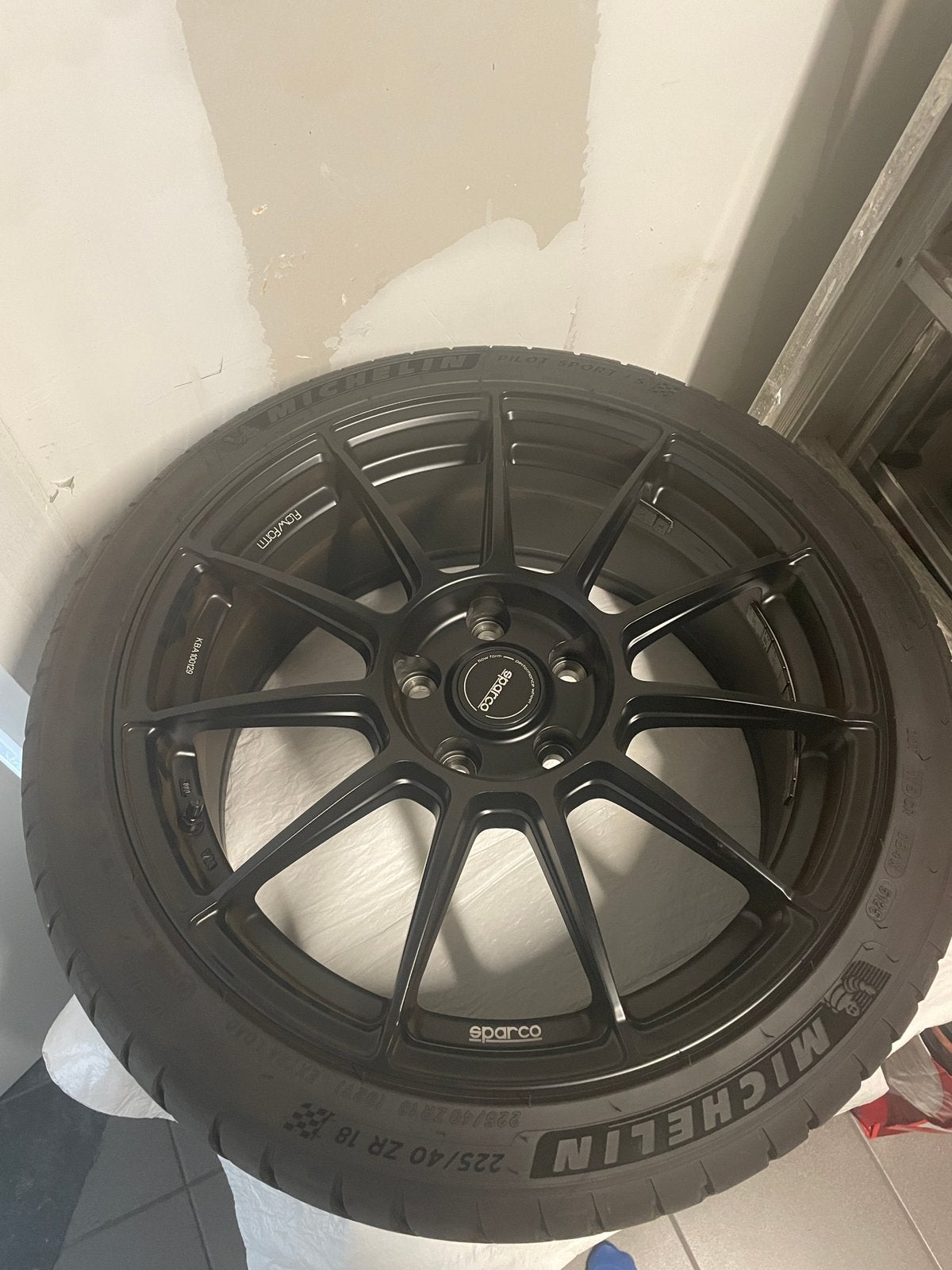 Sparco FF4 18" Velgen + Michelin Pilot Sport 4S, Autos : Pièces & Accessoires, Pneus & Jantes, Pneus et Jantes, Véhicule de tourisme
