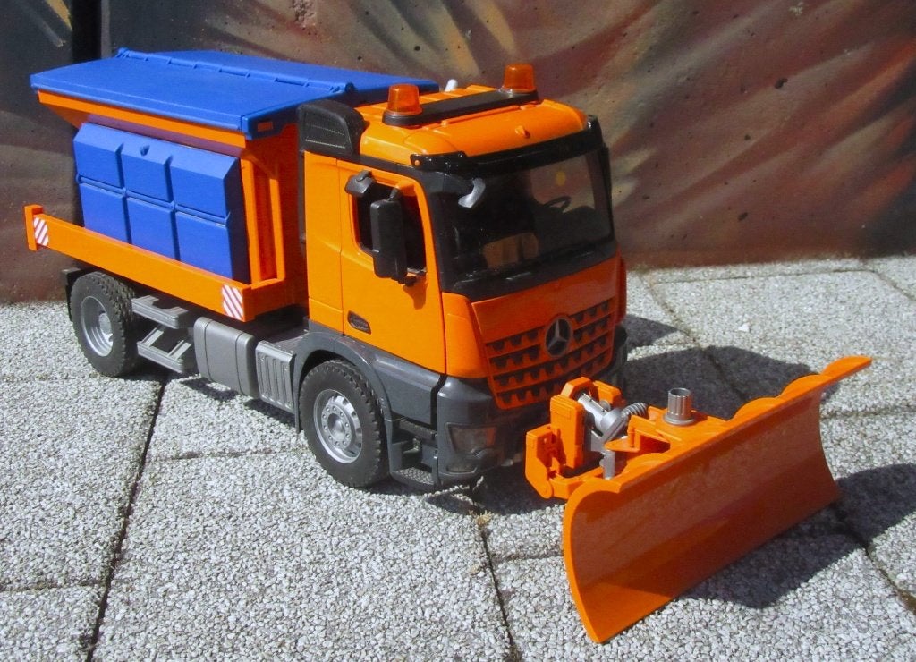 Bruder 3685 Mercedes Benz Arocs Winterdienst Sneeuwschuiver, Ophalen of Verzenden, Zo goed als nieuw