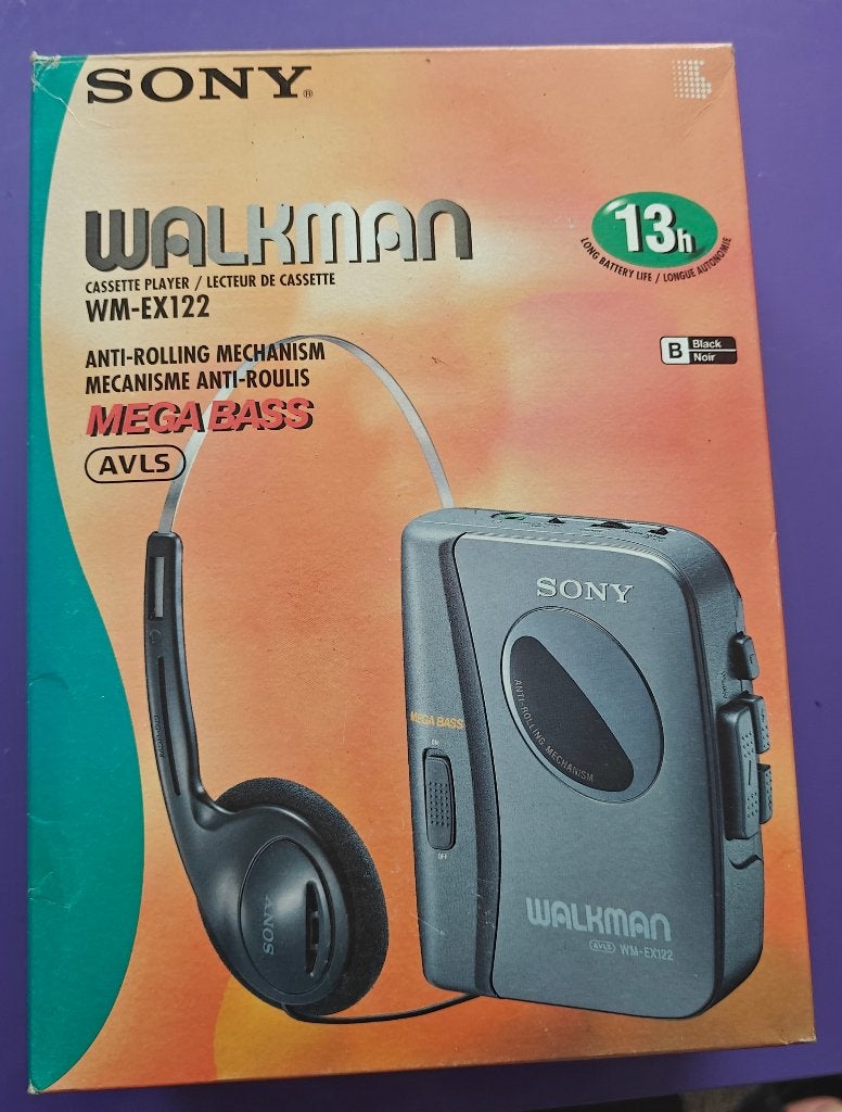 Sony walkman wm-ex122 + cassette + reserve riem, Enlèvement ou Envoi, Walkman ou Baladeur