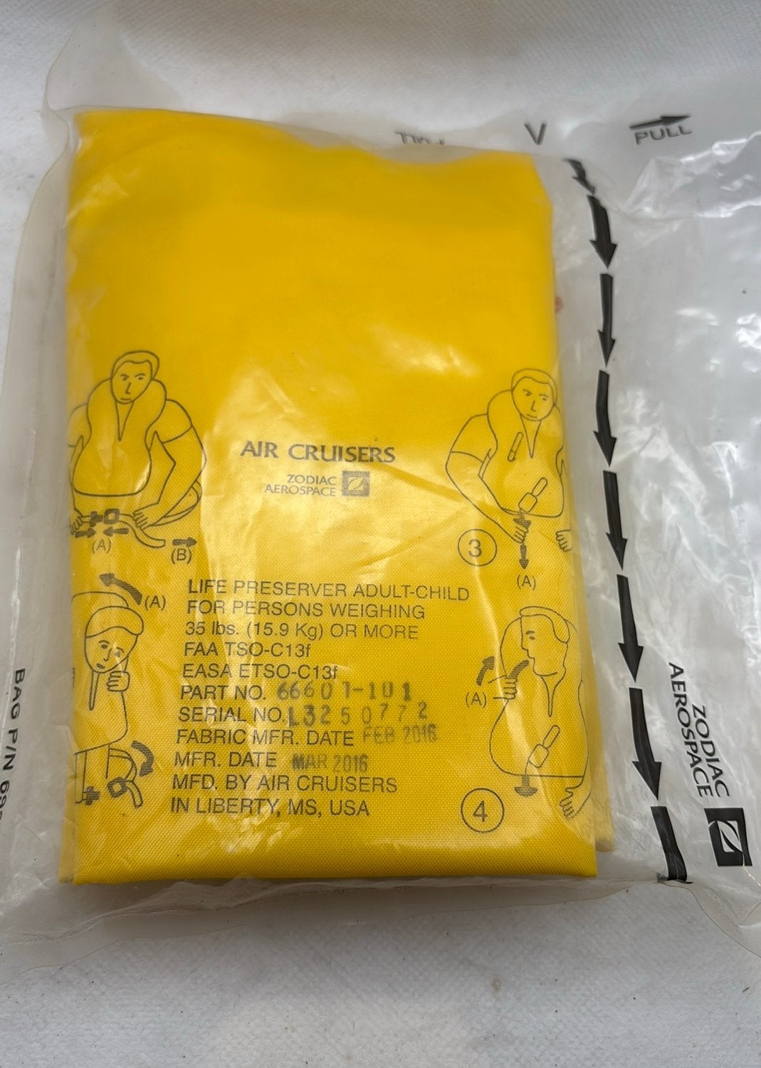 Zodiac Aerospace Air Cruisers Aircraft Life Vest Adult/Child, Ophalen of Verzenden, Nieuw