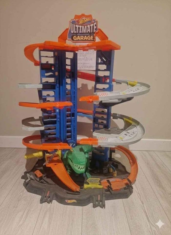 circuit hot wheels, Kinderen en Baby's, Ophalen, Racebaan, Opwindmechanisme, Zo goed als nieuw