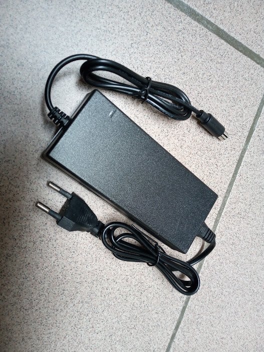 Todimart oplader elektrische step /fiets, Vélos & Vélomoteurs, Neuf