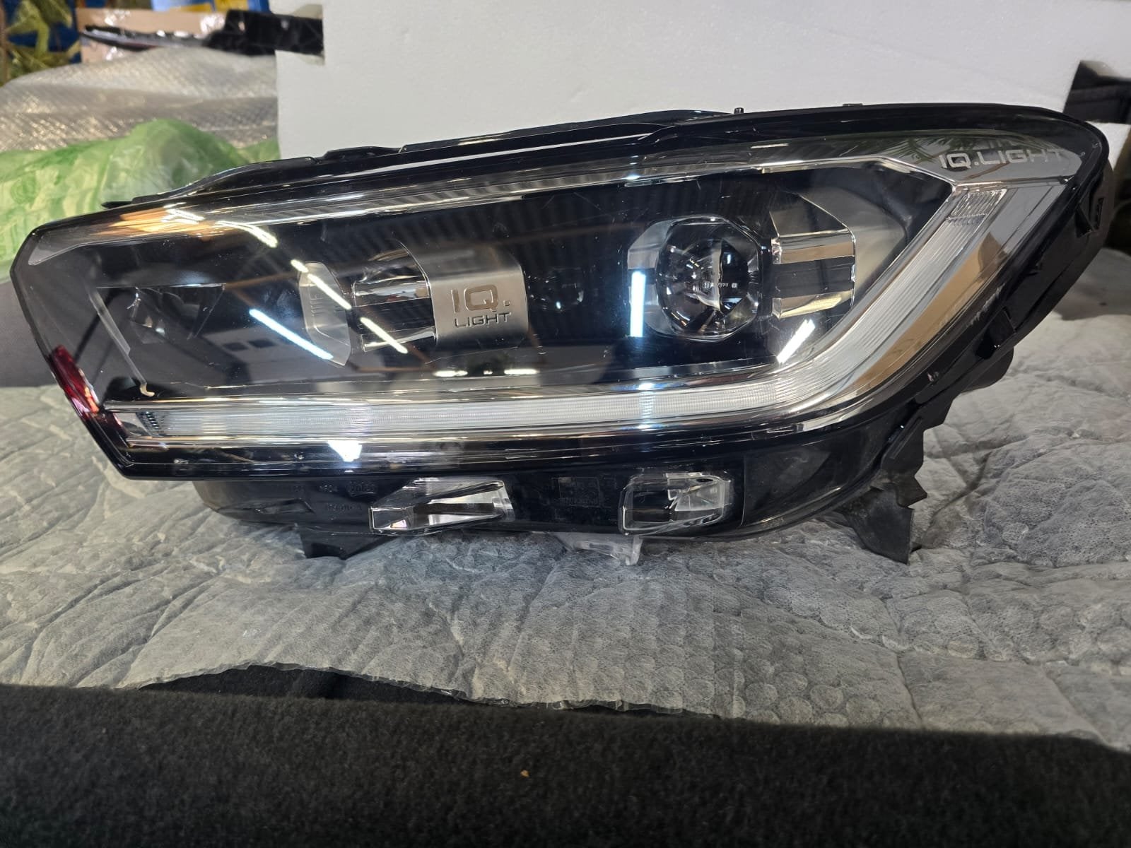 VW T-Roc Facelift 2020+ IQ Light Koplamp Links 2GA9410356AK, Volkswagen, Volkswagen AG, Vw@volkswagen.de, Utilisé