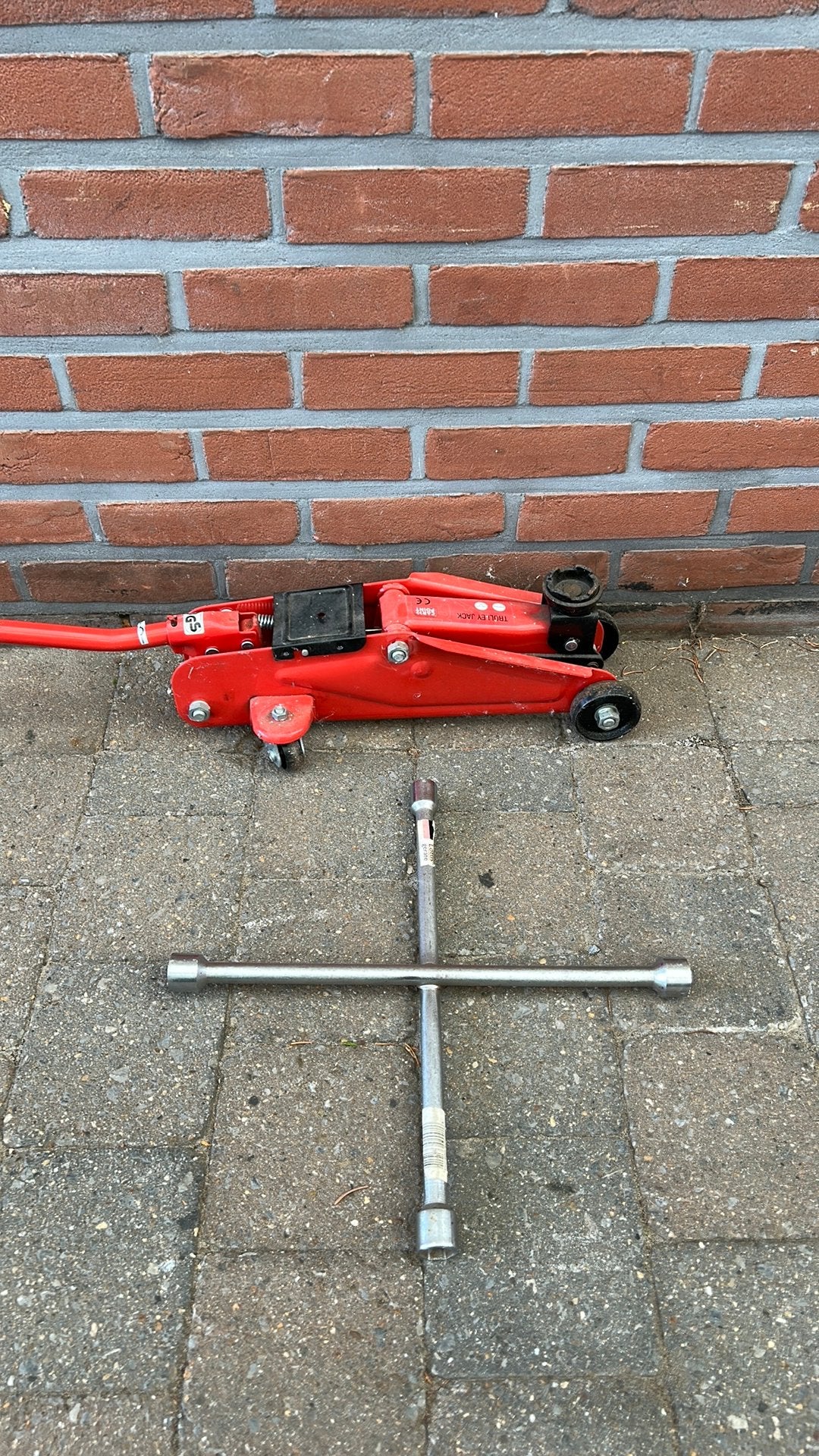 Autokrik en kruissleutel, Auto diversen, Ophalen, Gebruikt, Hydraulisch