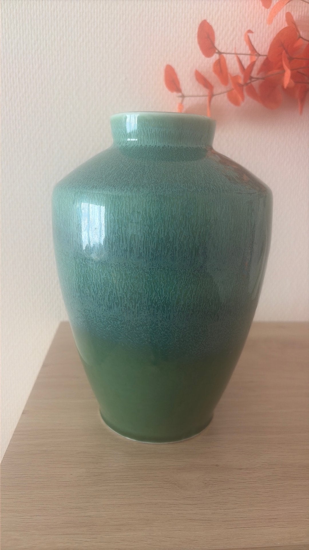Smaragdgroene decoratieve vaas — Geglazuurd keramiek, Ophalen, Zo goed als nieuw, Groen