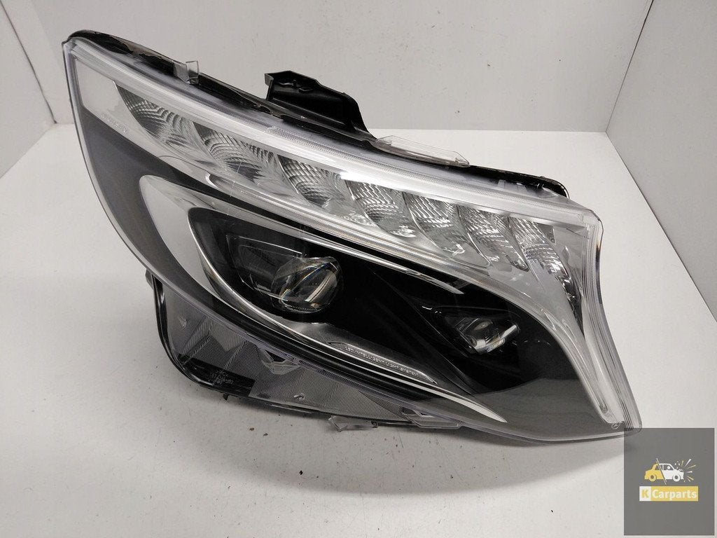 A4479060201, Mercedes V-Klasse W447 Lift Full Led ILS Zwart, Gebruikt, Mercedes-Benz AG, Mercedes-Benz, Mercedesstrasse 120
70372  Stuttgart, DE