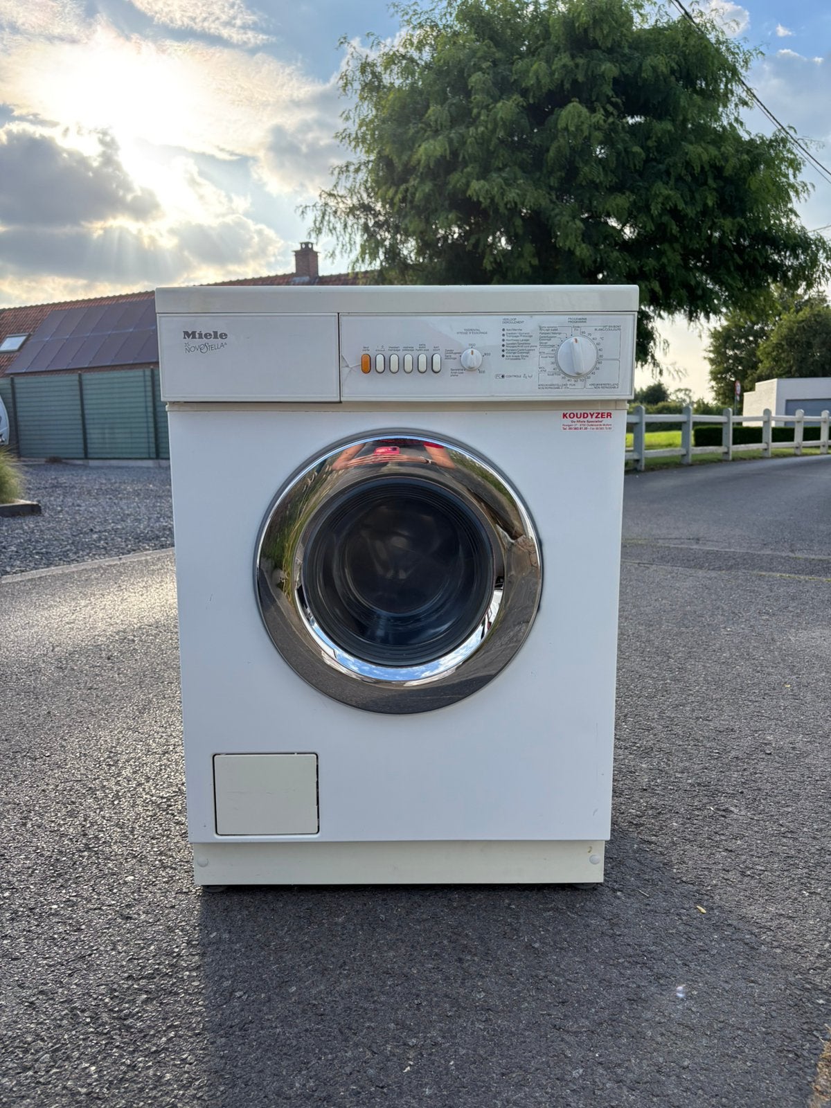 Machine à laver Miele, Electroménager, 1200 à 1600 tours, 85 à 90 cm, 4 à 6 kg, Programme lavage à la main