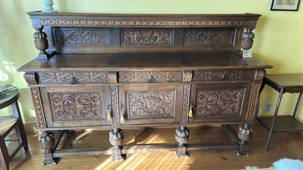 Dressoir, Ophalen