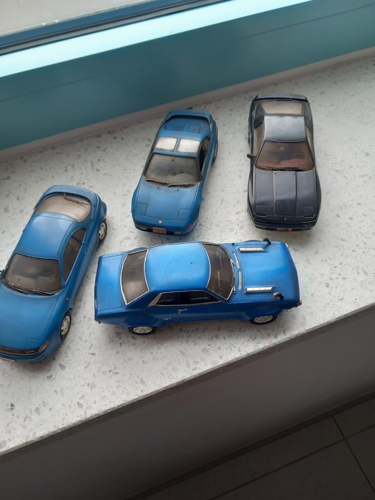 4 plastic modelbouw toyota's, Enlèvement ou Envoi