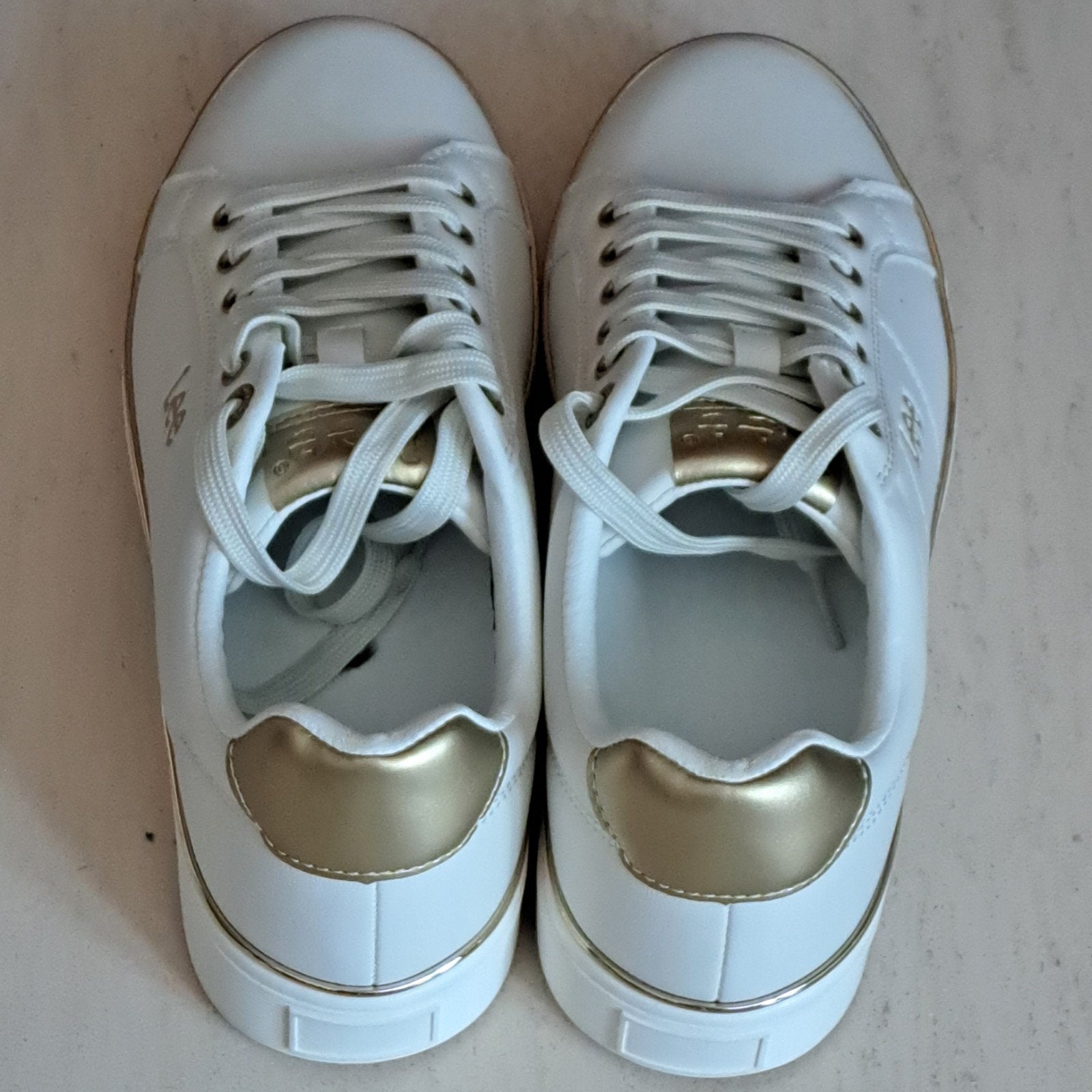 Nieuwe sneakers wit goud maat 38, Wit, Nieuw, Ophalen of Verzenden, Sneakers