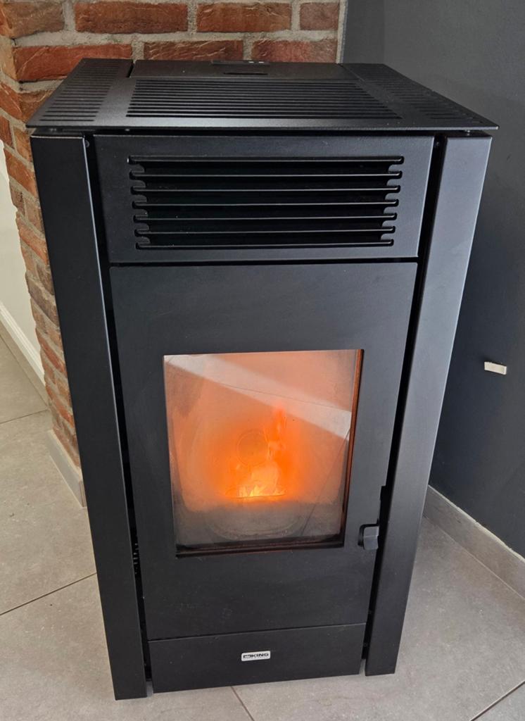 12KW KING G12 PELLETKACHEL IN NIEUWSTAAT!, Huis en Inrichting, Kachels, Zo goed als nieuw, Hout, Vrijstaand, Pelletkachel