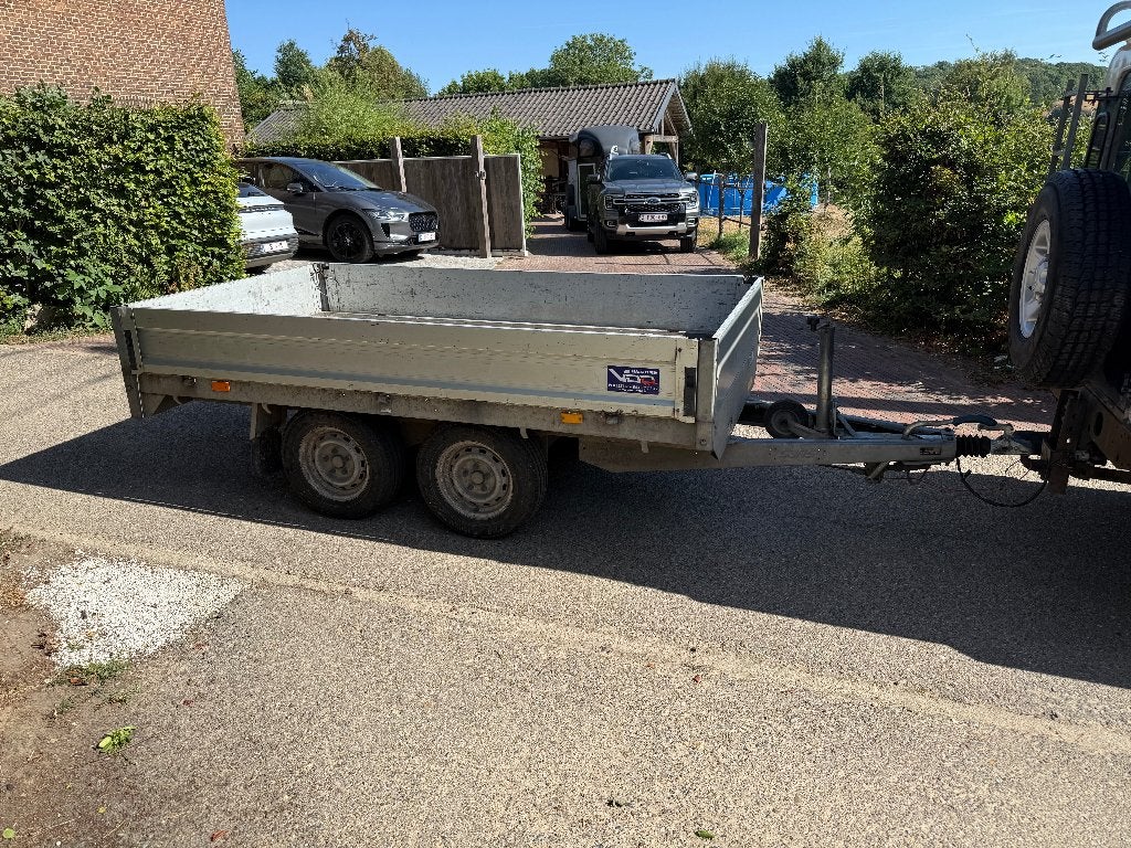 te koop aanhangwagen, Ophalen