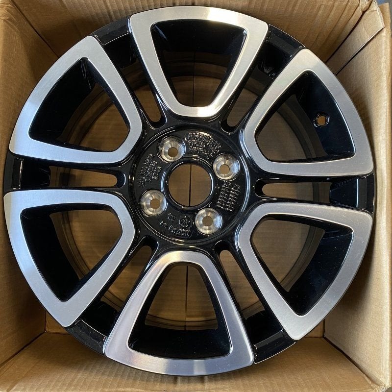 16 inch originele Triangle velg Volkswagen Up 1S0601025L, Neuf, -, Pneu(s), -