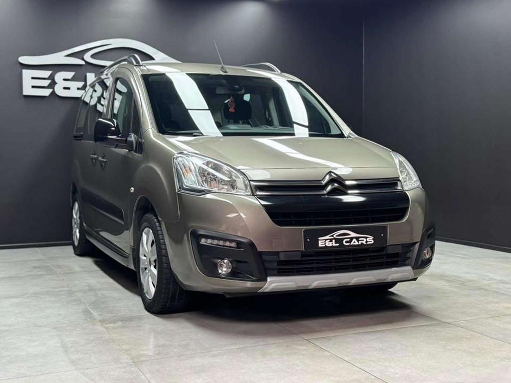 Citroën Berlingo Berlingo 1.6 BlueHDi *12 mois de garantie*, Auto's, Stof, Gebruikt, 4 cilinders, https://public.car-pass.be/vhr/e64a5c6a-f703-4a95-924d-ea6cc12904a6