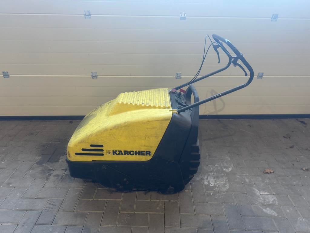 Karcher veegmachine te koop, Enlèvement, Comme neuf