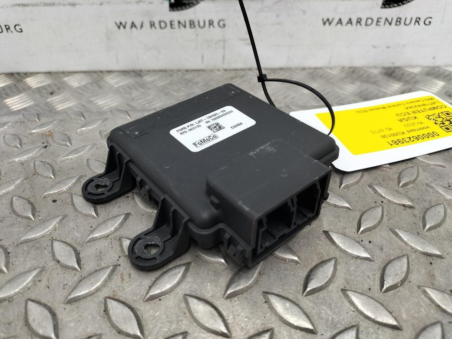 FORD KUGA ST-LINE BLACK EDITION PHEV COMPUTER ECU LJ6T19H423, Ophalen of Verzenden, Gebruikt, ARN erkend