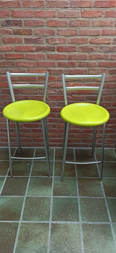 Lot de 2 tabourets bar Calligaris designer Lucci Orlandini, 2 tabourets, Enlèvement