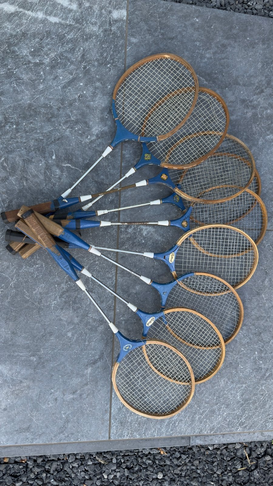 Lot van 9 vintage houten badmintonrackets, Ophalen, Zo goed als nieuw, Racket(s)