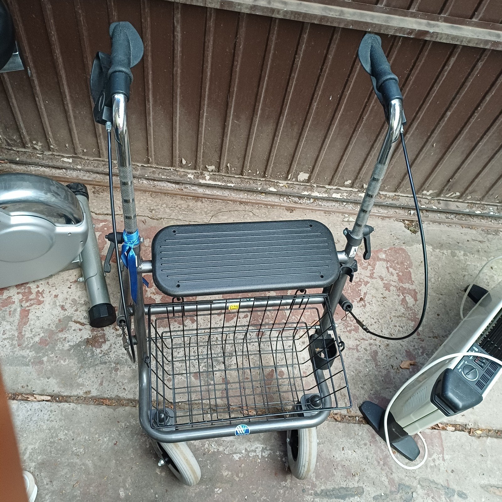 Rollator, Ophalen