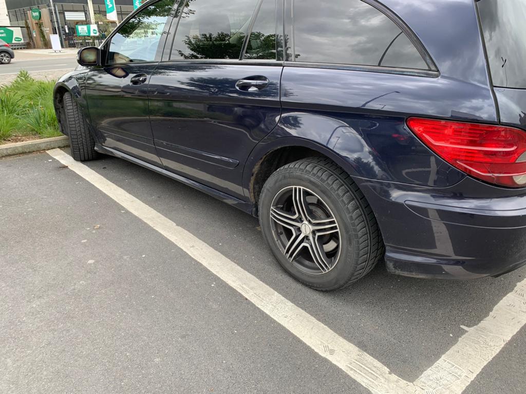 Jantes Mercedes R cl à vendre avec de bons pneus, Autos : Pièces & Accessoires, Pneus & Jantes, Enlèvement, Pneu(s)