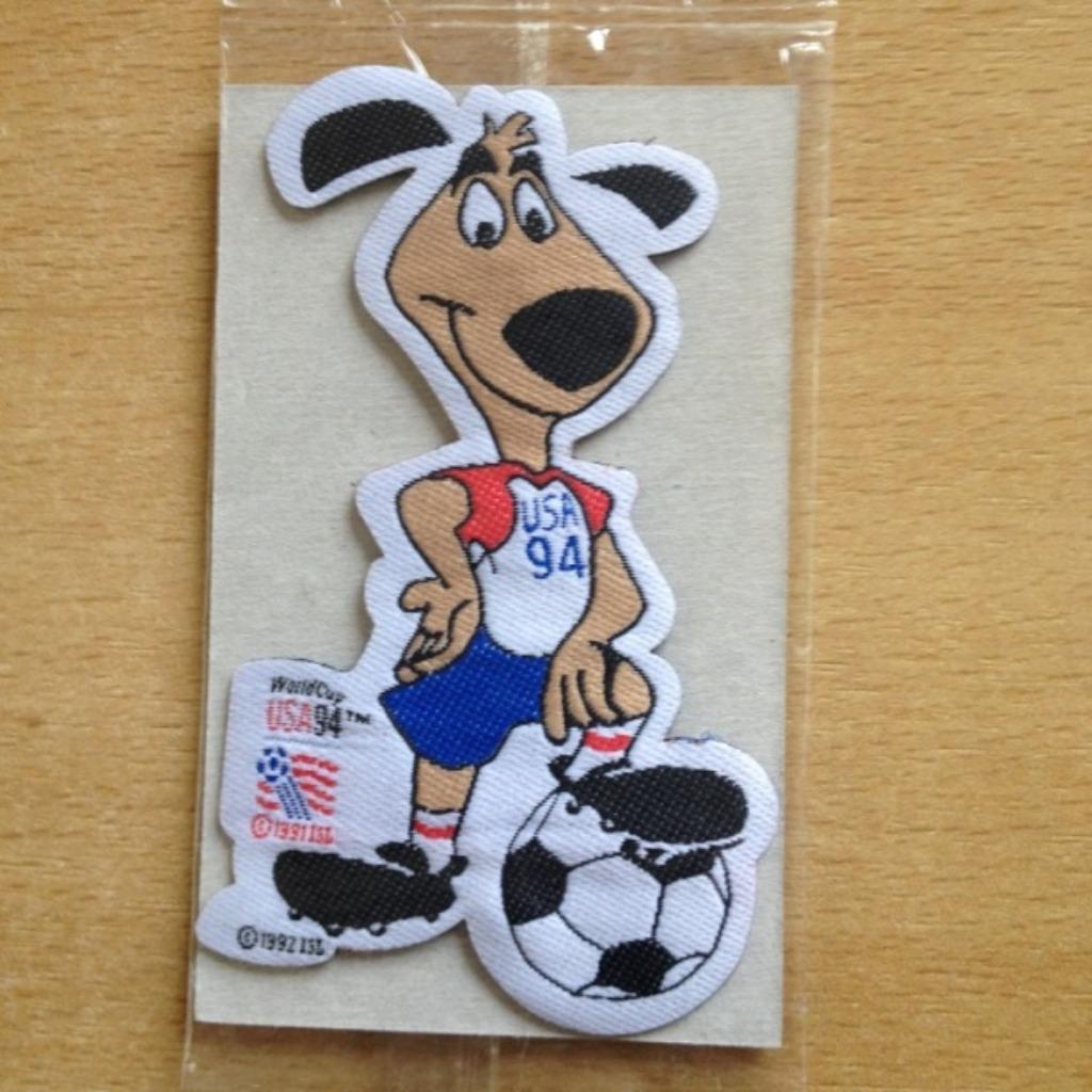 figurine à repasser football World Cup USA 94 - chien, Enlèvement ou Envoi, Neuf, Maillot