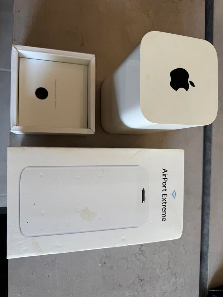 Apple wireless private network, Computers en Software, Overige Computers en Software, Ophalen of Verzenden
