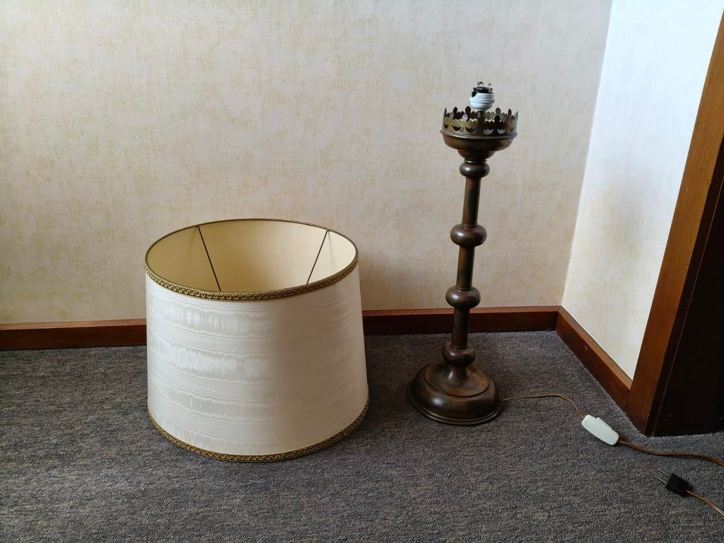 Vintage koperen tafellamp met bijpassende lampenkap, Ophalen