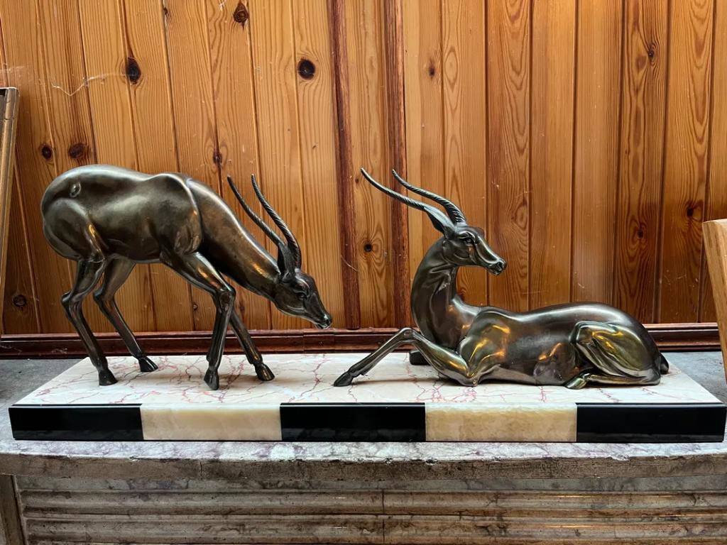 Antilopes sur socle de marbre années 1960', Enlèvement ou Envoi