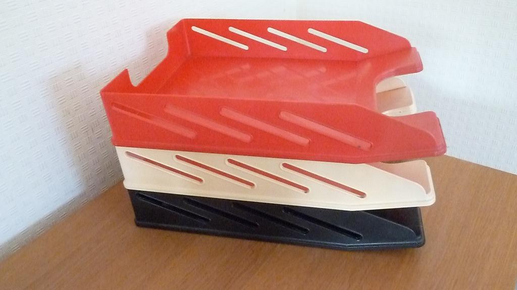 Vintage 3 x Banette - brieven post stapelrek * Retro, Kunststof, Gebruikt, Mand, Ophalen of Verzenden