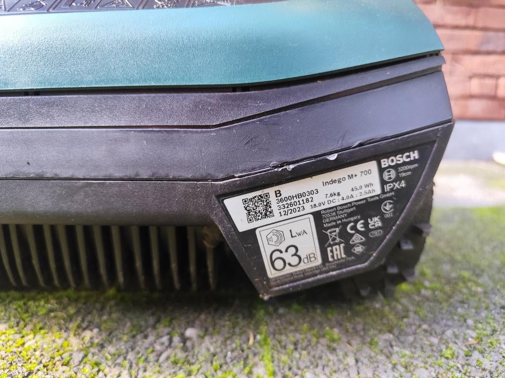 Bosch m+700 robotmaaier (enkel toestel) voor onderdelen., Ophalen of Verzenden, Gebruikt, Bosh, Bestuurbaar via app