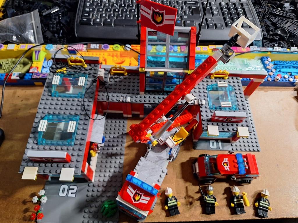 LEGO Fire Station 7945, Kinderen en Baby's, Speelgoed | Duplo en Lego, Ophalen of Verzenden, Gebruikt, Complete set, Lego