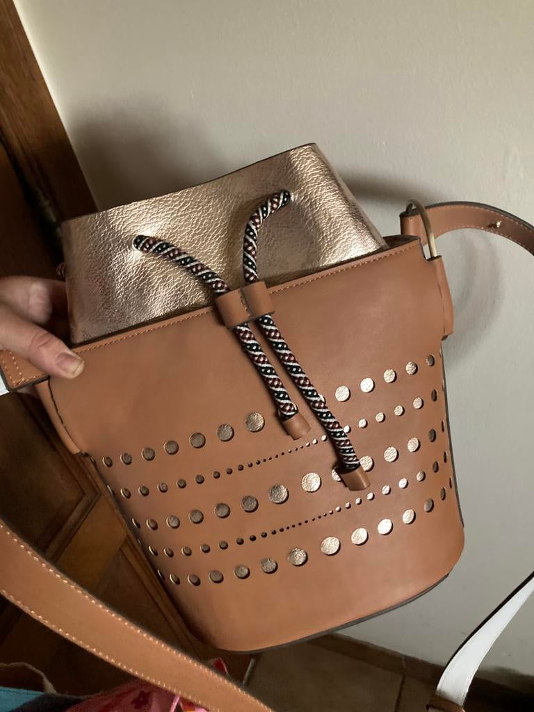 Schouderhandtas Nica, Handtassen en Accessoires, Tassen | Damestassen, Ophalen of Verzenden, Nieuw, Handtas