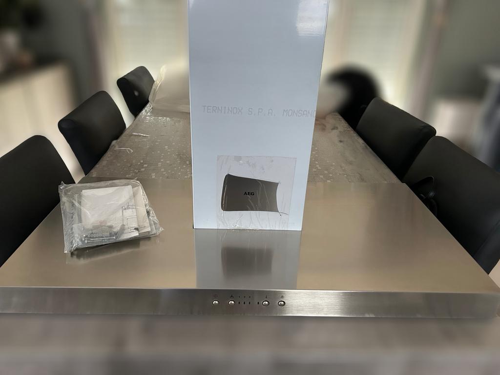 Hotte murale AEG 90 cm, Enlèvement, Neuf, Hotte murale