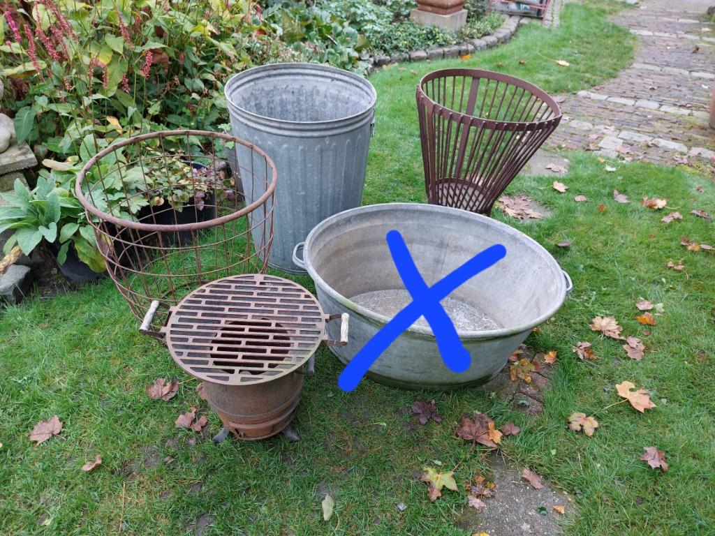 Brocante tuinartikelen, Ophalen