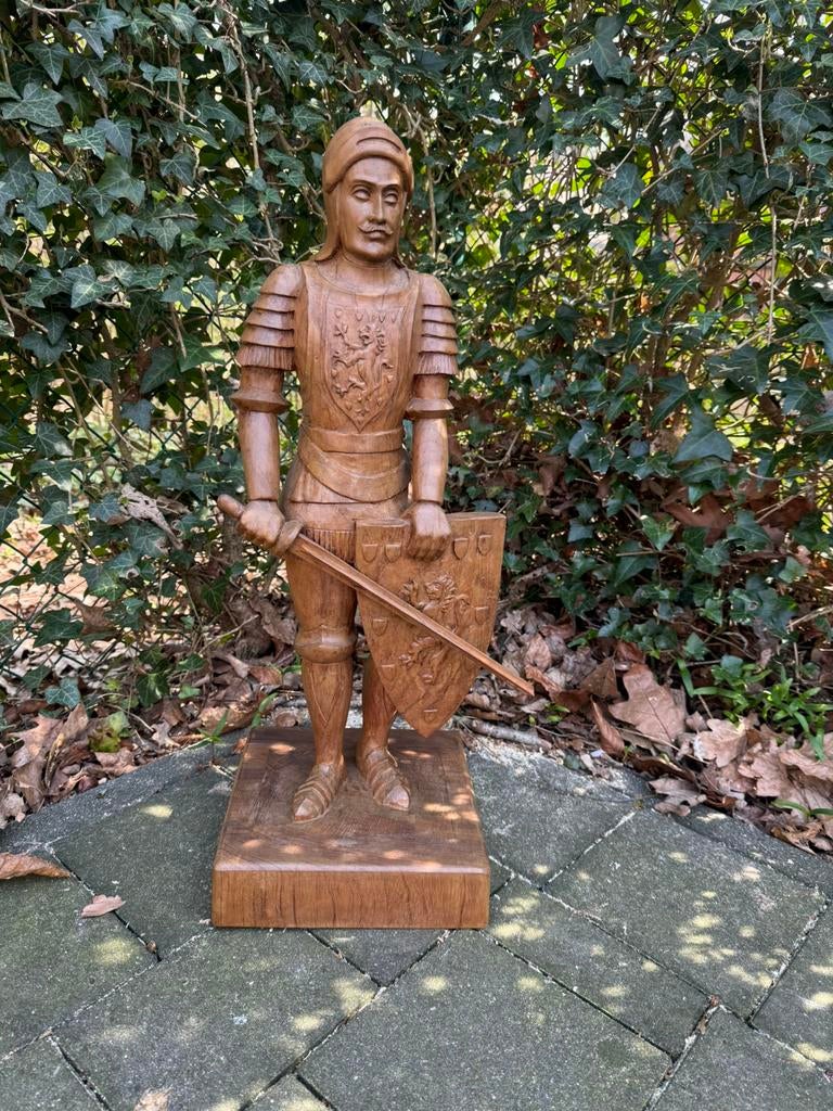 Ridder met zwaar en schild, Ophalen