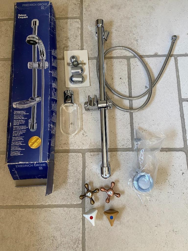 lot de pièces diverses pour sanitaire, Enlèvement, Neuf, Autres types