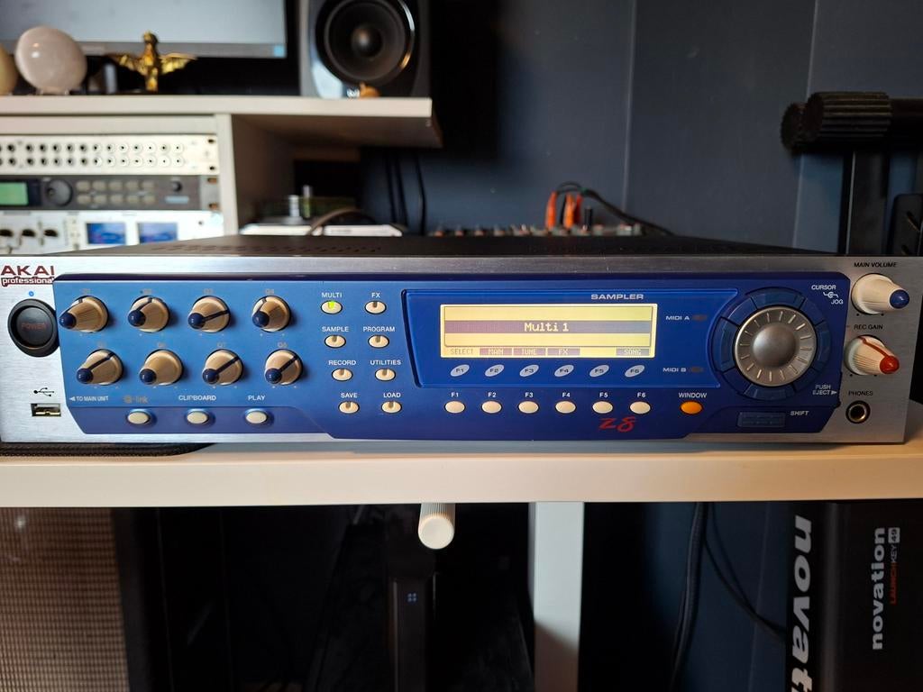 Akai Z8-sampler, Muziek en Instrumenten, Samplers, Ophalen, Gebruikt