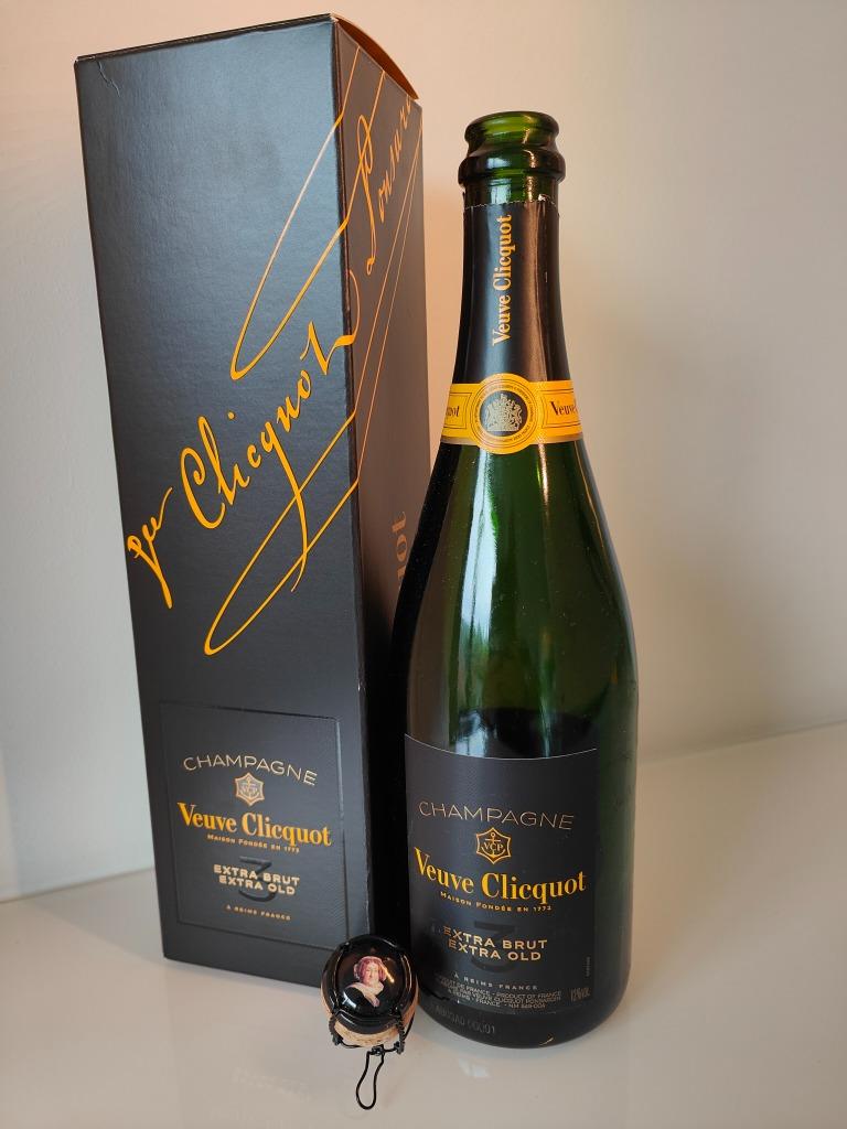Veuve Clicquot Brut Extra Brut, Extra Old , Geschenkverpakki, Ophalen of Verzenden, Gebruikt, Verpakking