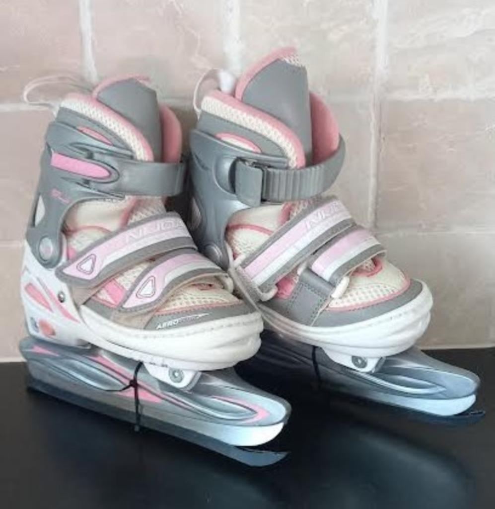 Nijdam schaatsen verstelbare maat 30-33 rose / wit, Sport en Fitness, Schaatsen, Gebruikt, Nijdam, Ophalen of Verzenden