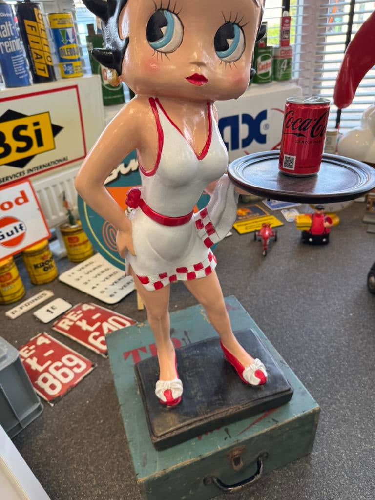 Statue de serveuse Betty Boop, Enlèvement, Utilisé, Fantasy