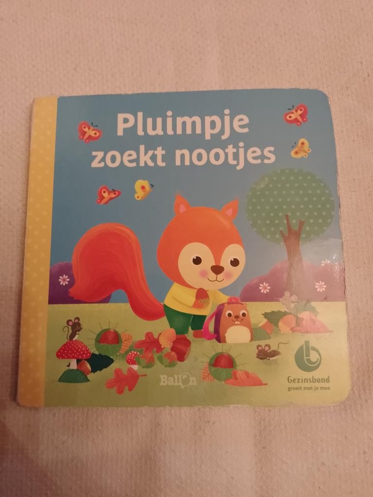 Pluimpje zoekt nootjes (Gezinsbond), Ophalen of Verzenden, Gelezen