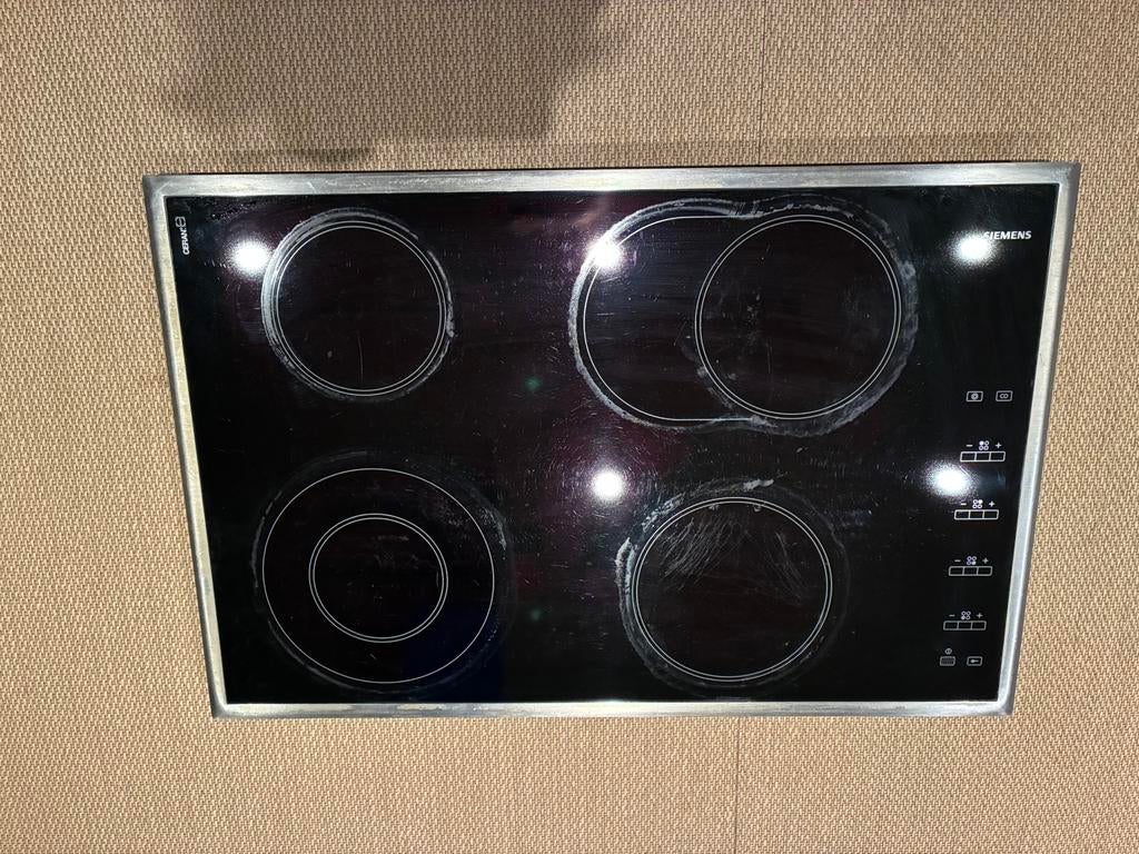 Table de cuisson vitrocéramique Siemens ET75951, Electroménager, Tables de cuisson, Enlèvement, Utilisé, Céramique, 4 zones de cuisson
