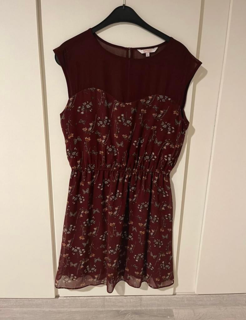 Tapis New Bordeaux, Enlèvement ou Envoi, Neuf, Taille 38/40 (M)