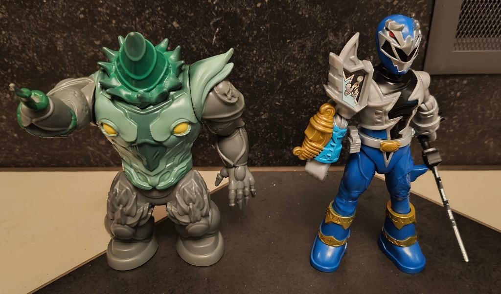 Power Rangers Dino Fury Battle Attackers Shockhorn, Enlèvement ou Envoi, Comme neuf