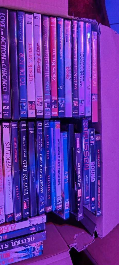 Dvd's verschillende soorten films doos vol, Alle leeftijden, Ophalen, Zo goed als nieuw